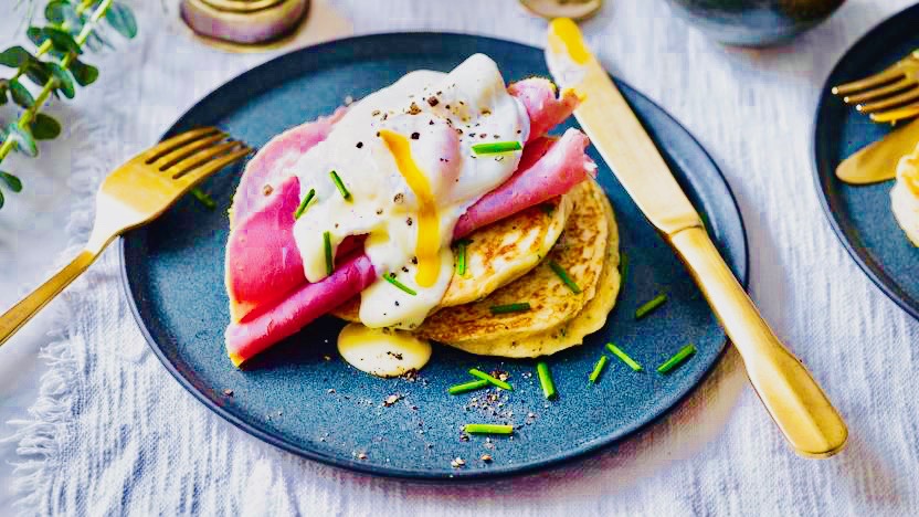 pancakes_egg_hollandaise_34409_16x9 2